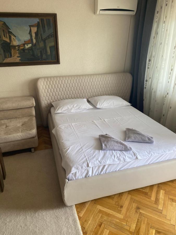 Apartment Perla Prishtine Bagian luar foto