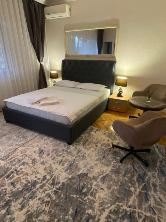 Apartment Perla Prishtine Bagian luar foto