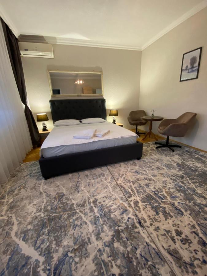 Apartment Perla Prishtine Bagian luar foto