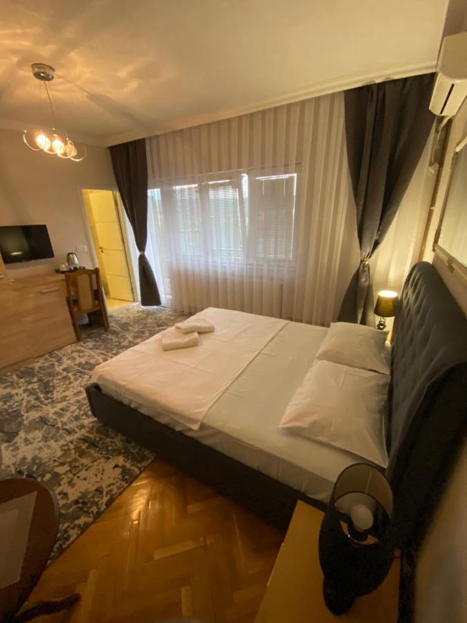 Apartment Perla Prishtine Bagian luar foto