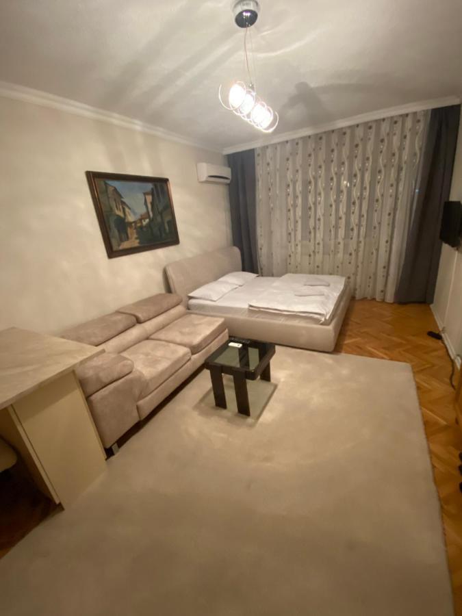Apartment Perla Prishtine Bagian luar foto