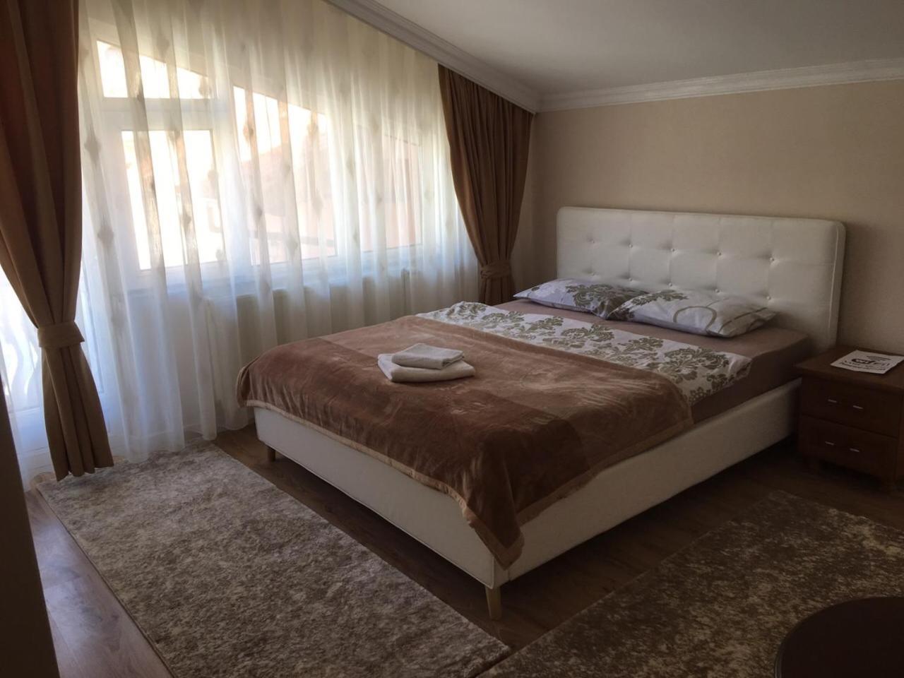 Apartment Perla Prishtine Bagian luar foto