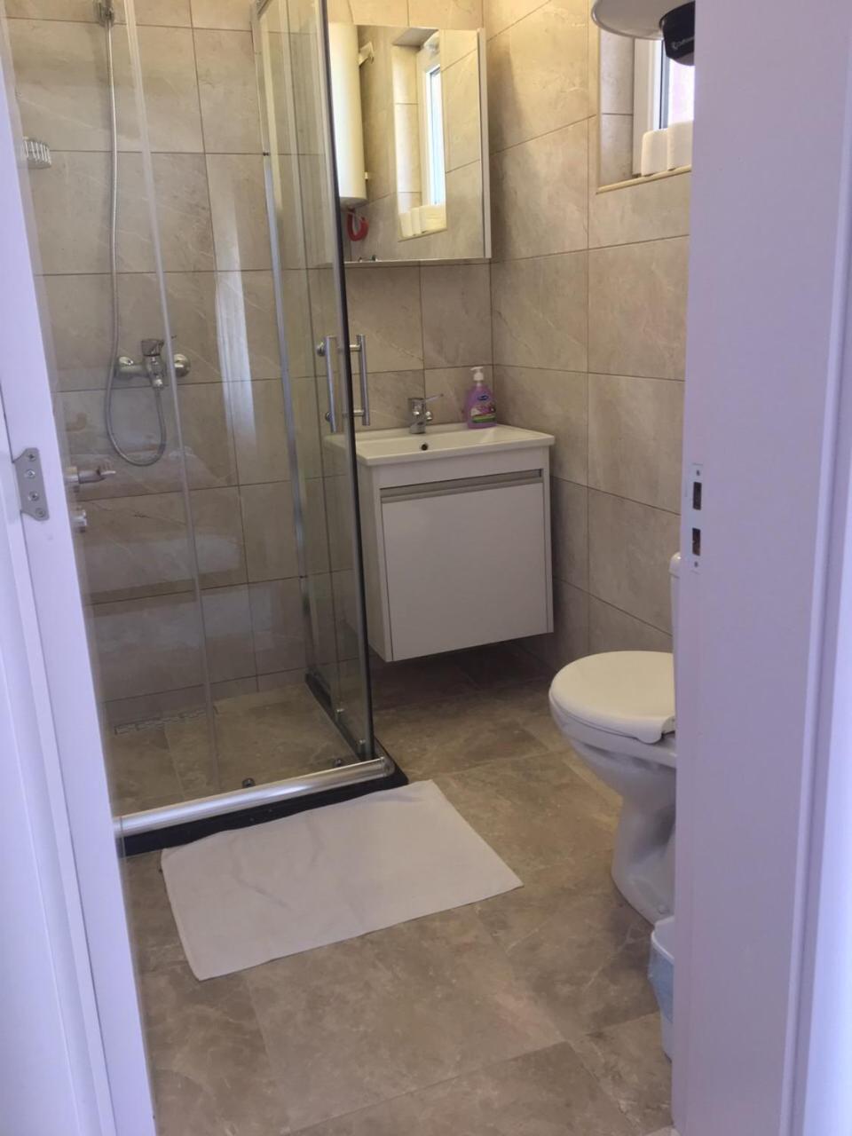 Apartment Perla Prishtine Bagian luar foto